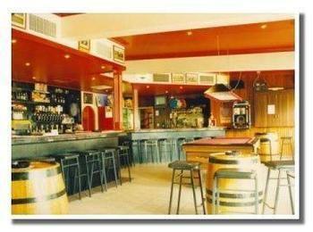Nightcap At Queens Hotel Bowen